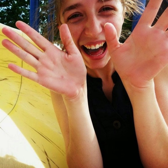 Meet your Posher, Heather - Picture 1 of 1